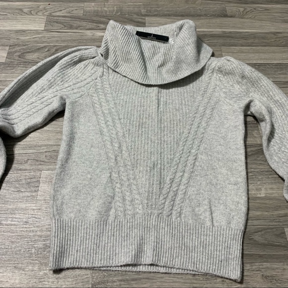 Tahari Grey Heather Pullover Turtleneck Sweater; medium Women’s - Picture 1 of 11